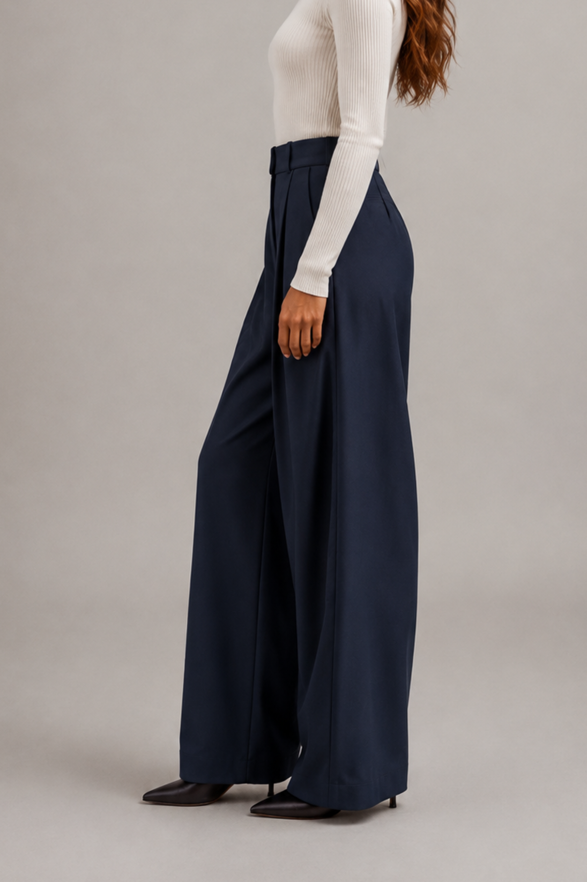 Nora-Hose mit weitem Bein